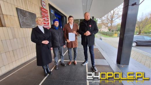 Poseł Zembaczyński: Chemikalia mogły dostać się do rzeki 