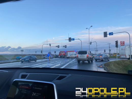 Poważny wypadek w Opolu-Wrzoskach. 3 osoby trafiły do szpitala