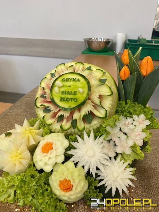 Mamy wicemistrzynię Polski w carvingu. Julia Okoń zadebiutowała i...zdobyła srebro!