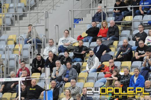 UNI Opole bez szans w starciu z liderem