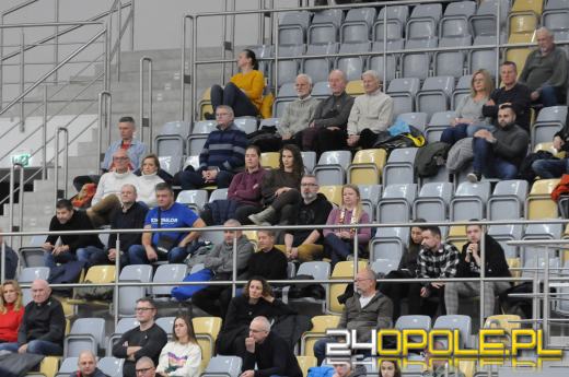 UNI Opole bez szans w starciu z liderem