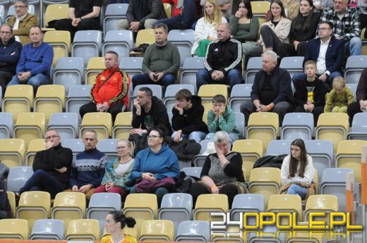 UNI Opole bez szans w starciu z liderem