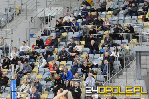 UNI Opole bez szans w starciu z liderem