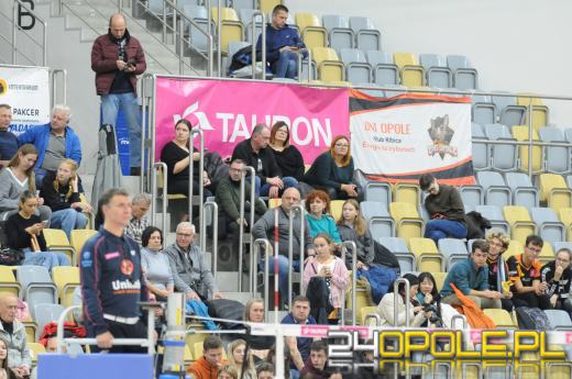 UNI Opole bez szans w starciu z liderem