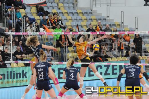 UNI Opole bez szans w starciu z liderem