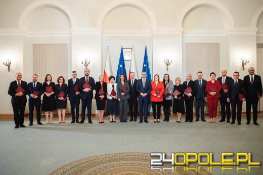 Wybrano nowych ministrów. Czym zasłużyli sobie na 50 tys. zł odprawy po 2 tygodniach pracy?