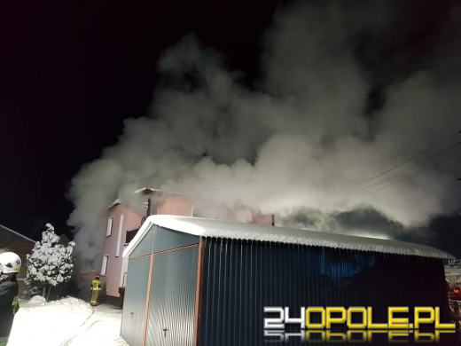 5 zastępów straży zaangażowanych w gaszenie pożaru kotłowni 