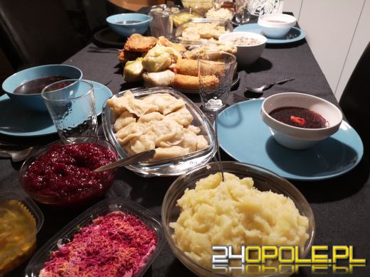 W tym roku czeka nas kameralna Gwiazdka. Barszcz, uszka i "może ryba"