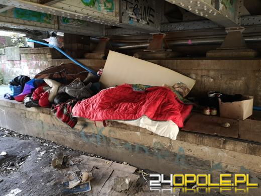 Biedy nie widać, nie czuć, nie słychać. W "Raporcie o biedzie" wskazano, jak duży to problem