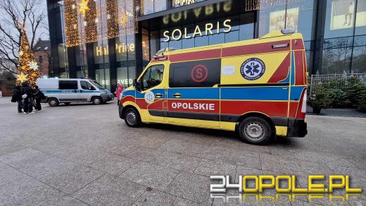 Tragedia w galerii handlowej w Opolu. Kobieta spadła z wysokości, trwa akcja ratunkowa