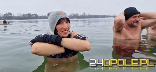Opłatek w lodowatej wodzie? Tak spędzili wigilijne przedpołudnie
