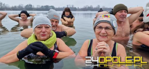 Opłatek w lodowatej wodzie? Tak spędzili wigilijne przedpołudnie