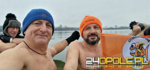 Opłatek w lodowatej wodzie? Tak spędzili wigilijne przedpołudnie