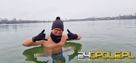 Opłatek w lodowatej wodzie? Tak spędzili wigilijne przedpołudnie