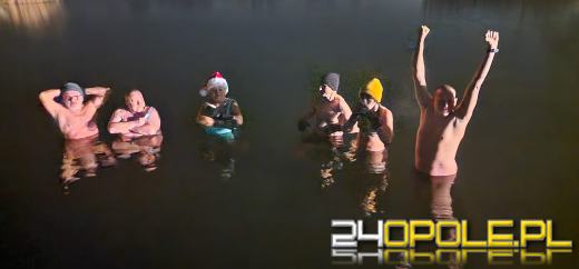 Morsy przywitały Nowy Rok w wodzie! To już tradycja