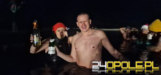 Morsy przywitały Nowy Rok w wodzie! To już tradycja