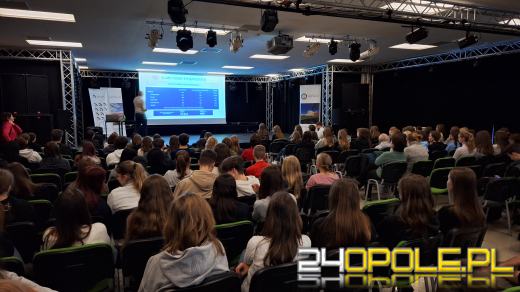 Młodzież na wykładach o chorobach płuc. To pierwsza opolska akcja WOŚP 