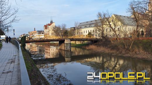 "Żółty mostek" cały w dziurach. Uważajmy