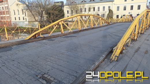 "Żółty mostek" cały w dziurach. Uważajmy