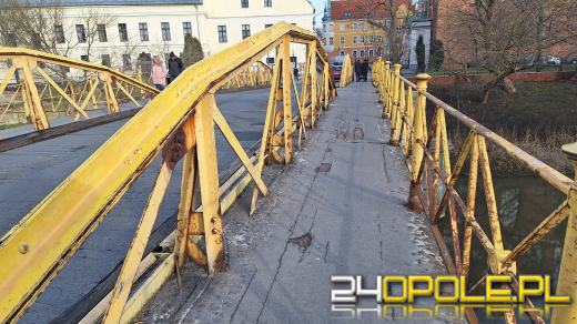 "Żółty mostek" cały w dziurach. Uważajmy