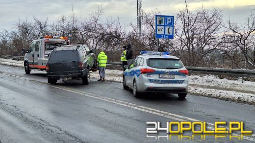 37-latek wjechał w naczepę ciężarówki w Opolu 
