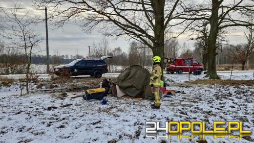 Przez 8 godzin walczyli aby uratowac konia