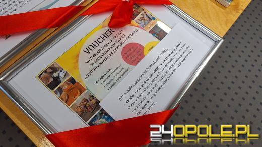 Opolskie gra z WOŚP. Zarząd Województwa przekazał fanty na licytacje