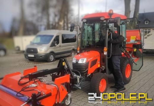 Pod osłoną nocy mieli skraść mini traktor wraz z osprzętem
