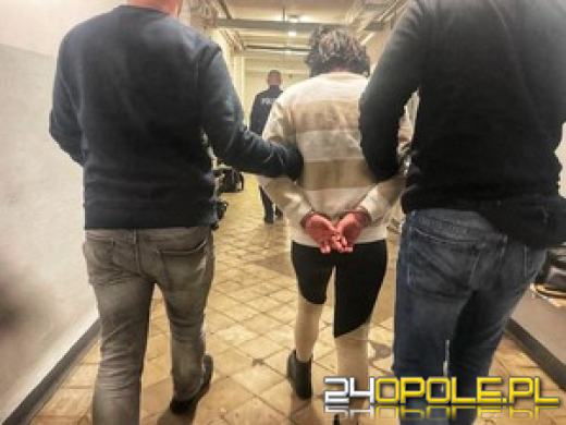 Ukradła alkohol, uderzyła pracownika - zatrzymana podczas ucieczki (WIDEO)