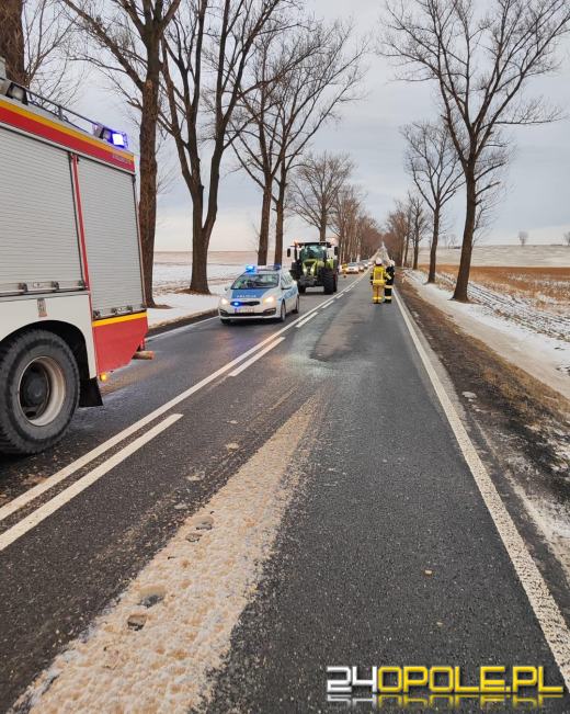 Zderzenie trzech pojazdów na skrzyżowaniu. Podróżujący mieli dużo szczęścia