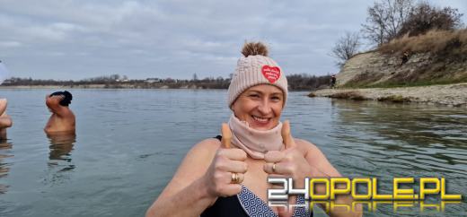 Kwestują nawet w wodzie! To jedni z najtwardszych wolontariuszy! 