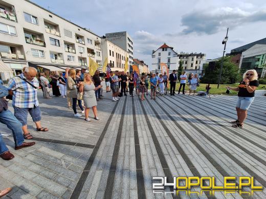 Ta nominacja budzi liczne kontrowersje i uzasadnione zastrzeżenia