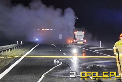 Rozszczelniona cysterna z kwasem - 29 zastępów straży pożarnej w akcji 