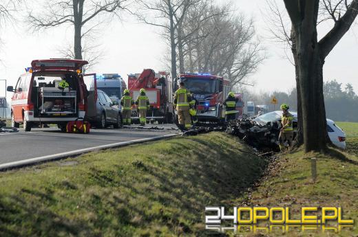 Wypadek na drodze DK45. Droga zablokowana