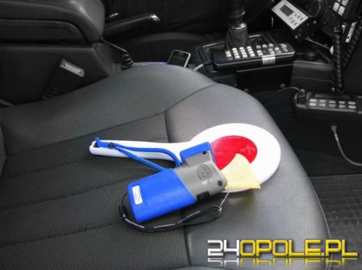 Pijany 72-latek z zakazem sądowym zatrzymany dzięki reakcji świadka