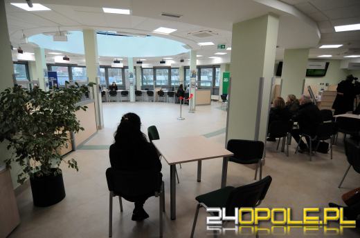 Emeryci i renciści mają ostatni dzień na powiadomienie ZUS o dodatkowych zarobkach