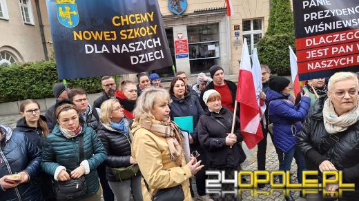 Włodzimierz Skalik: Prezydencie Wiśniewski, żądamy nowej szkoły dla naszych dzieci