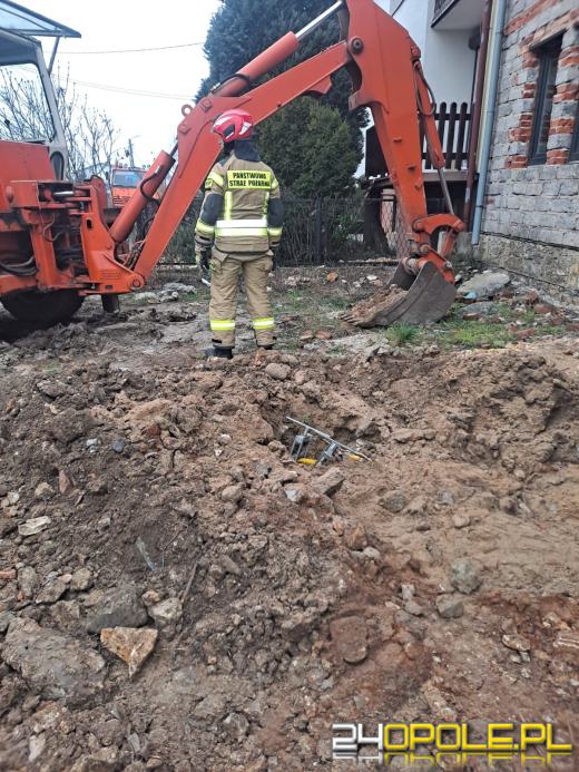 Operator koparki uszkodził rurę z gazem w Strzelcach Opolskich