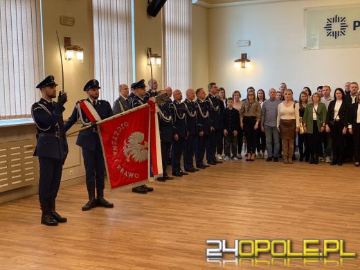 20 nowych policjantów złożyło przysięgę