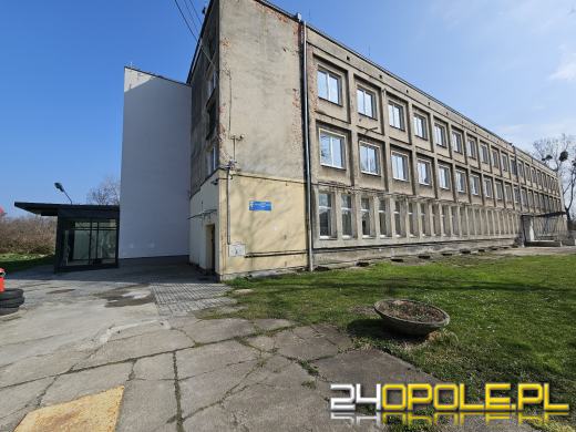 Urozmaicenia czy utrudnienia, czyli szkoła przy ul. Torowej 