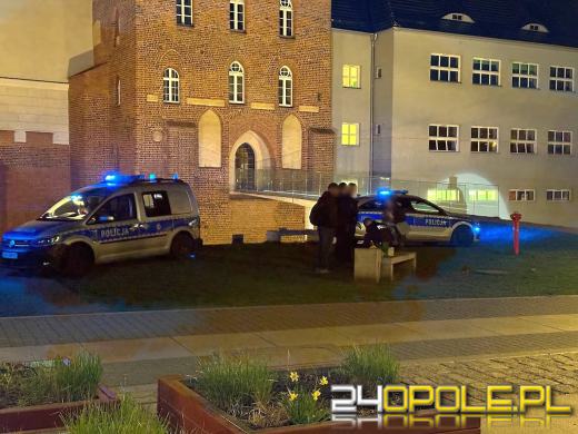 Mężczyzna odzyskał funkcje życiowe. Szybka reakcja przechodniów i ratowników