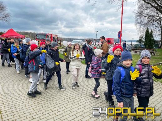 Wielkie sprzątanie  Jeziora Turawskiego w Światowy Dzień Wody