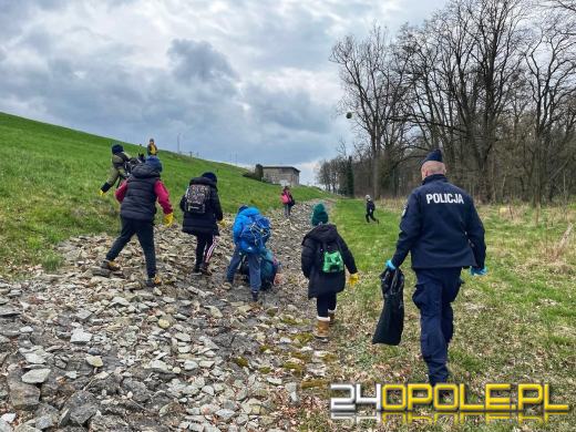 Wielkie sprzątanie  Jeziora Turawskiego w Światowy Dzień Wody