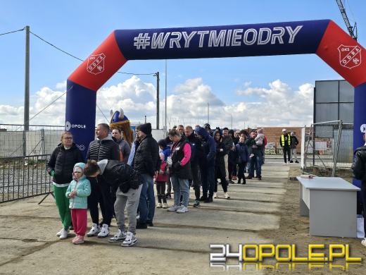 Tłumy opolan na Stadionie Opolskim