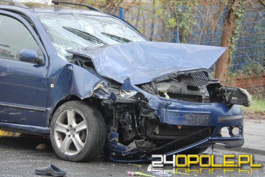 Potrącenie pieszego na ulicy Ozimskiej w Opolu. Cztery osoby ranne