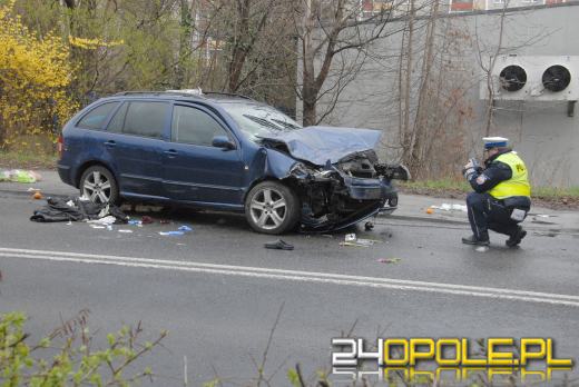 Potrącenie pieszego na ulicy Ozimskiej w Opolu. Cztery osoby ranne