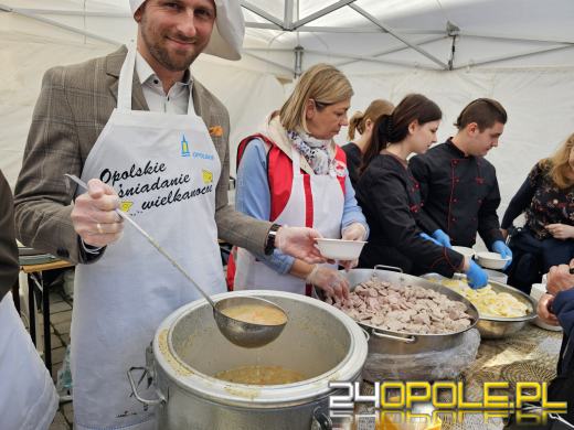 Opolanie po raz siódmy jedli wspólne Śniadanie Wielkanocne