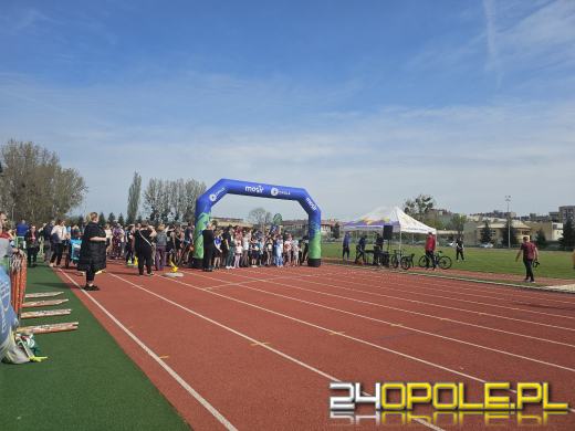 Opole biega z uśmiechem: II Bieg dla Żartu 