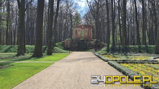 Zabytkowy park w Pokoju zaprasza na spacery