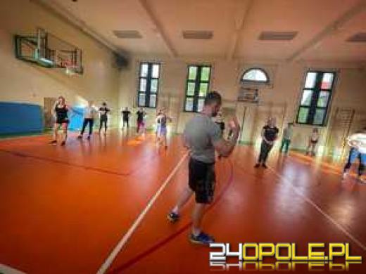 Opolska Policja uczy kobiety samoobrony